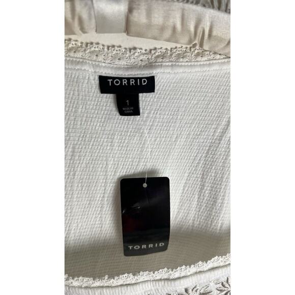 Torrid Ivory Crepe Embroidered Top Size 1X (14/16) Short Sleeve Square Neck NEW - Picture 5 of 8